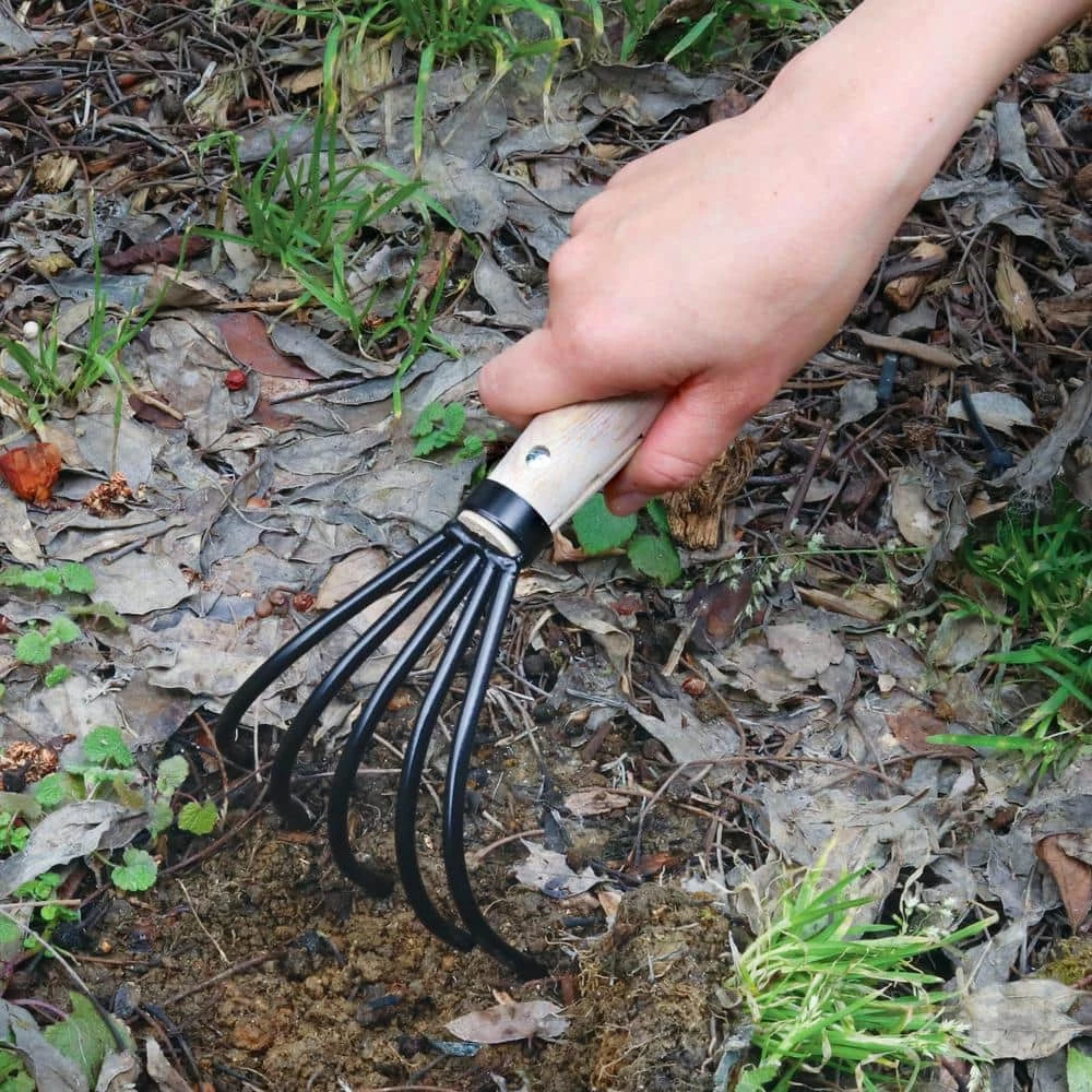 Nisaku 6 in. Japanese Steel Garden Claw Rake and Cultivator 2 Nisaku 6 in. Japanese Steel Garden Claw Rake and Cultivator - Image 2