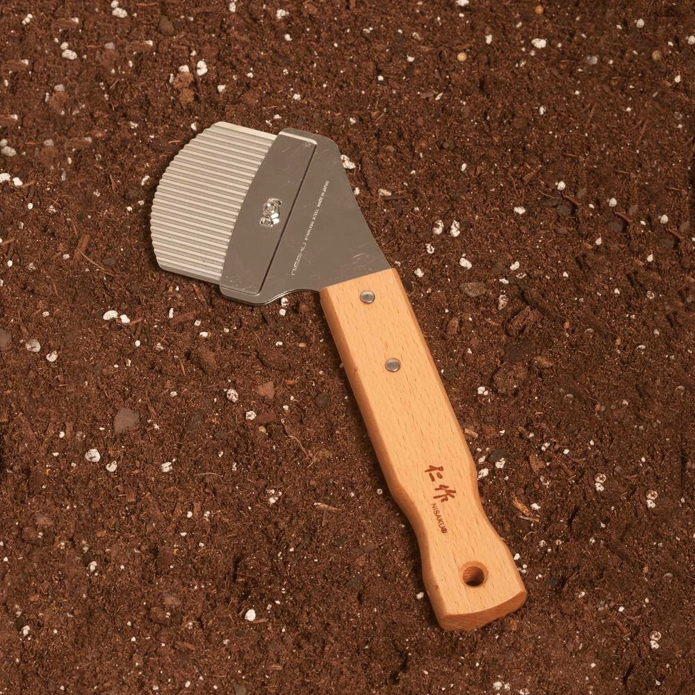 Nisaku 3.25 in. Blade Stainless Steel Weed Cutter Pro 5 Nisaku 3.25 in. Blade Stainless Steel Weed Cutter Pro - Image 5